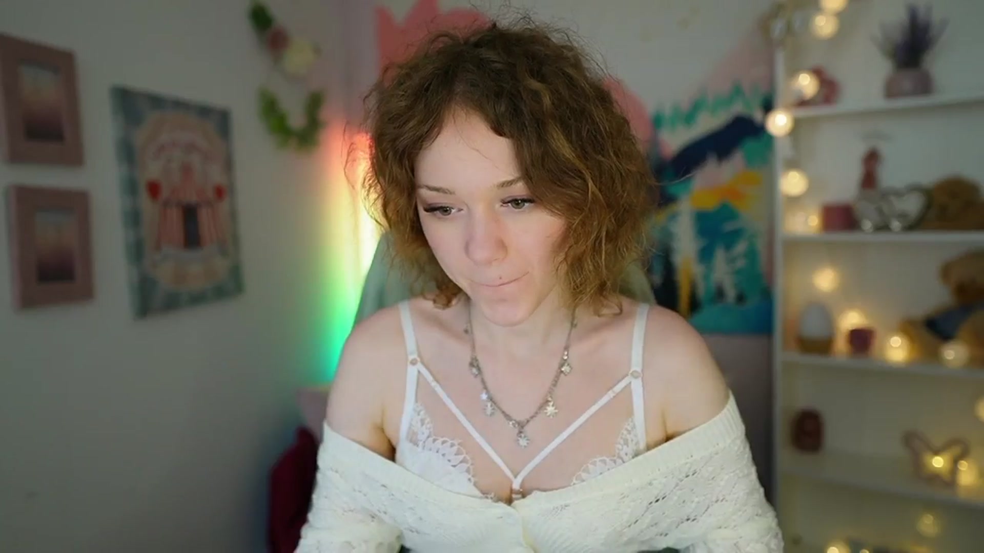 Gallery image thumbnail from Eva_grey18's myfreecams stream on, 06/03/2024, 03:32 image 9 of 20