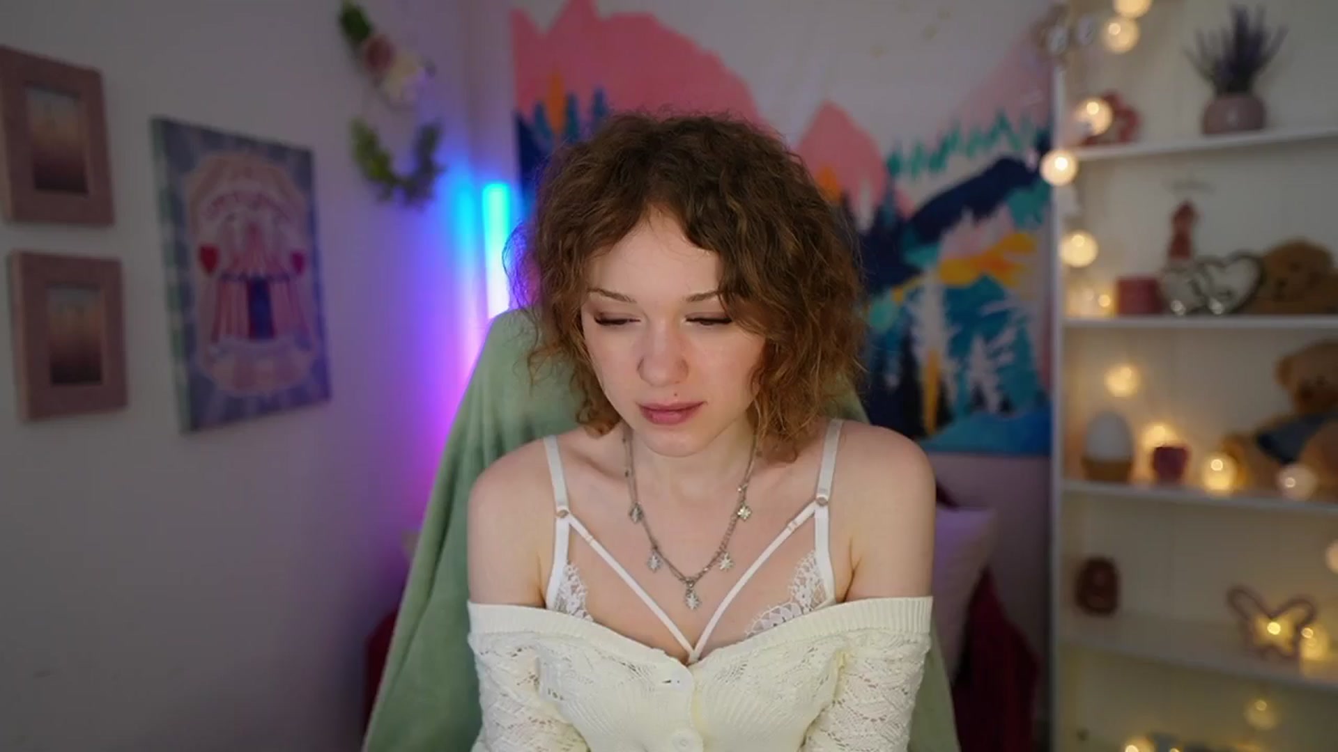 Gallery image thumbnail from Eva_grey18's myfreecams stream on, 06/03/2024, 03:32 image 5 of 20