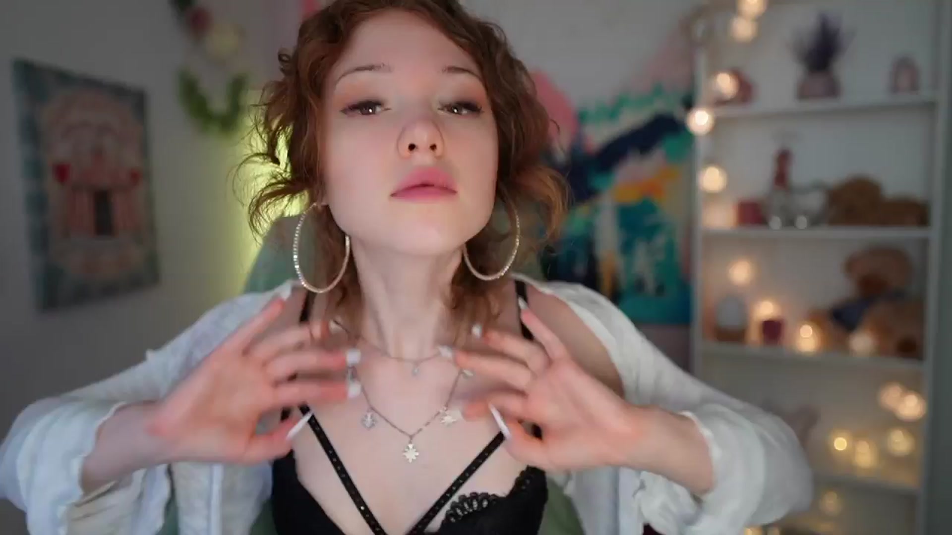 Gallery image thumbnail from Eva_grey18's myfreecams stream on, 06/05/2024, 18:34 image 18 of 20