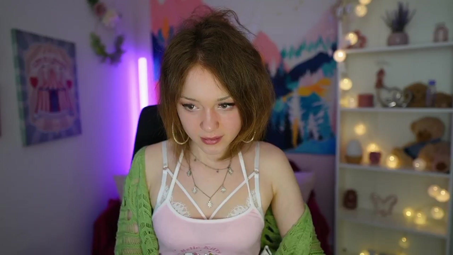 Gallery image thumbnail from Eva_grey18's myfreecams stream on, 06/06/2024, 19:39 image 13 of 20