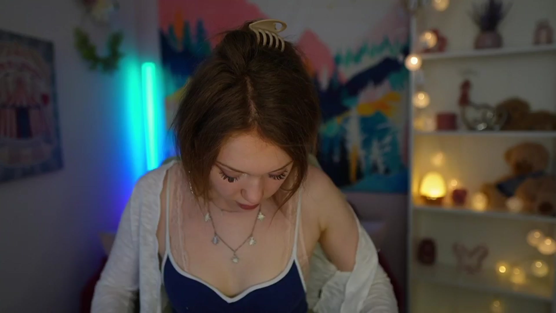 Gallery image thumbnail from Eva_grey18's myfreecams stream on, 06/07/2024, 19:30 image 1 of 20