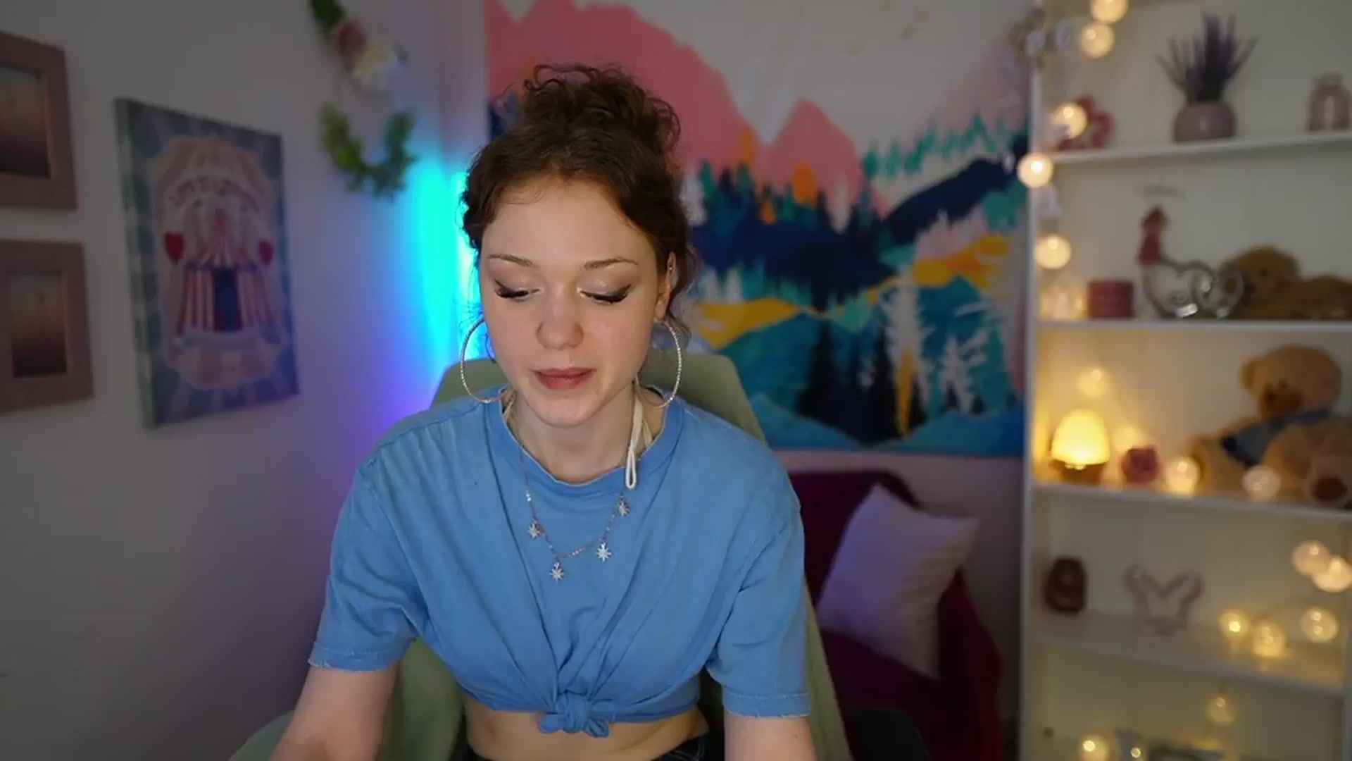 Gallery image thumbnail from Eva_grey18's myfreecams stream on, 06/10/2024, 22:55 image 19 of 20