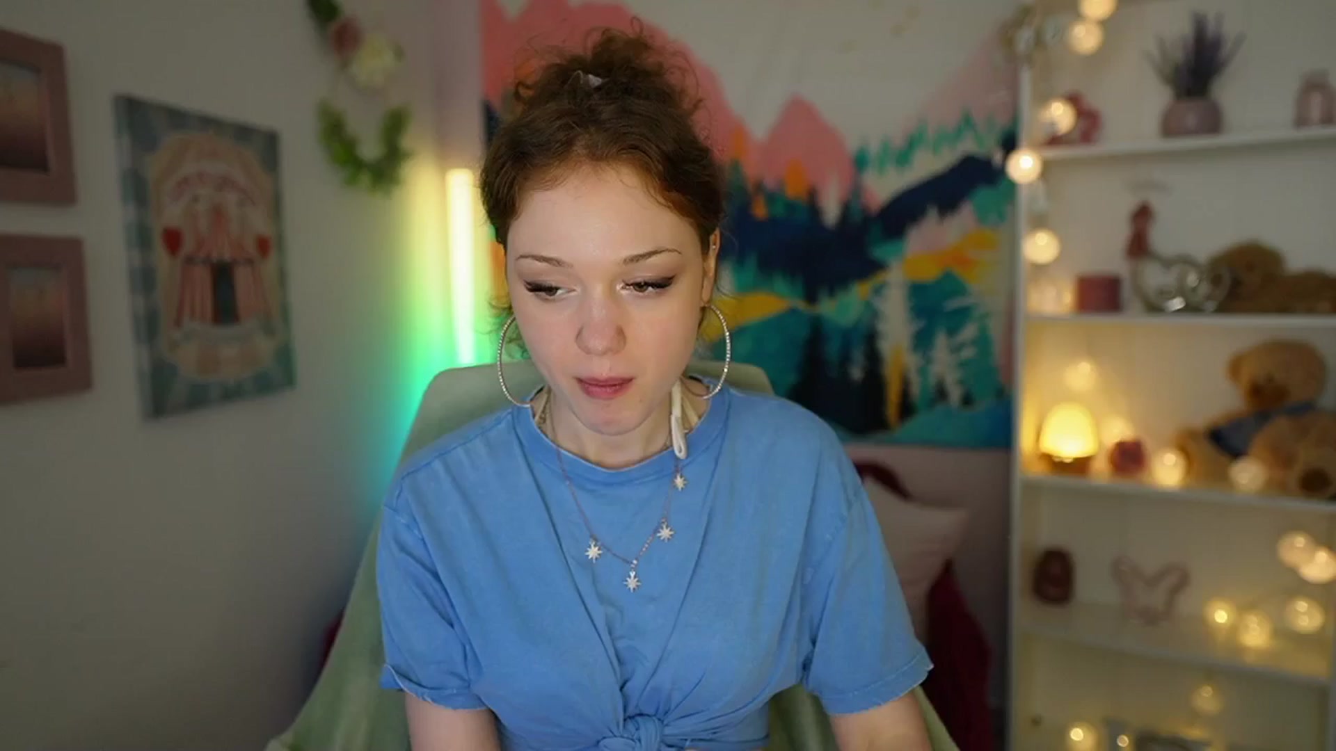 Gallery image thumbnail from Eva_grey18's myfreecams stream on, 06/10/2024, 22:55 image 1 of 20