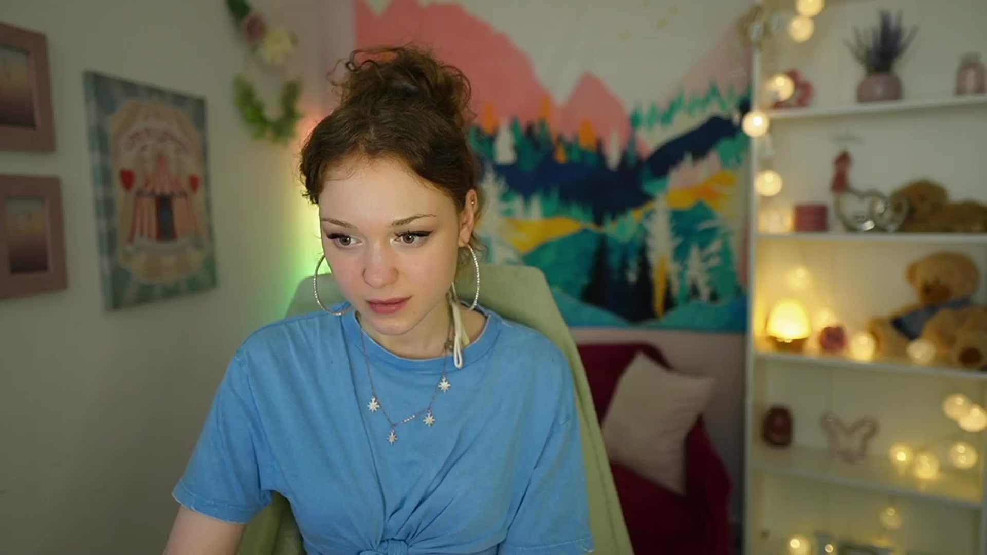 Gallery image thumbnail from Eva_grey18's myfreecams stream on, 06/10/2024, 22:55 image 18 of 20