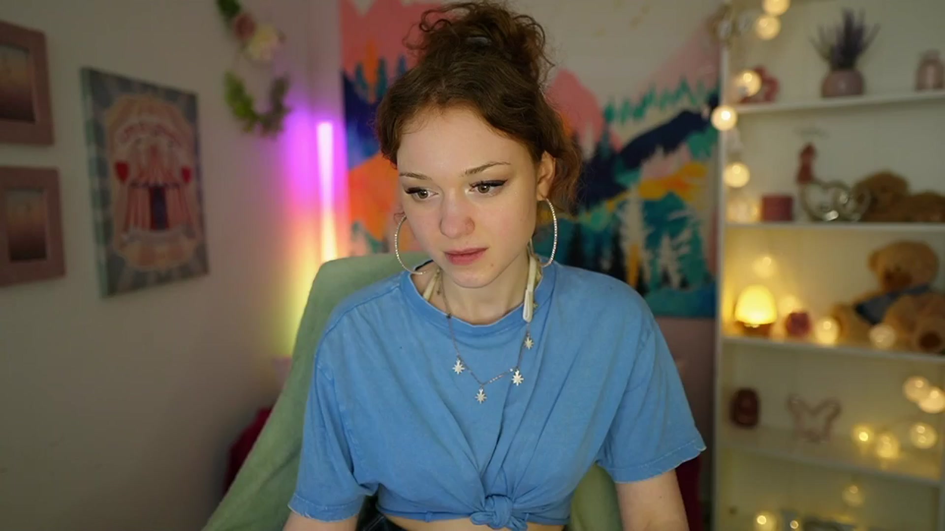 Gallery image thumbnail from Eva_grey18's myfreecams stream on, 06/10/2024, 22:55 image 13 of 20