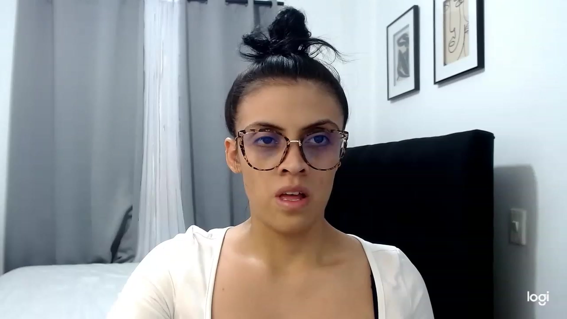 Gallery image thumbnail from Eva_hayek's myfreecams stream on, 02/28/2023, 17:14 image 1 of 20