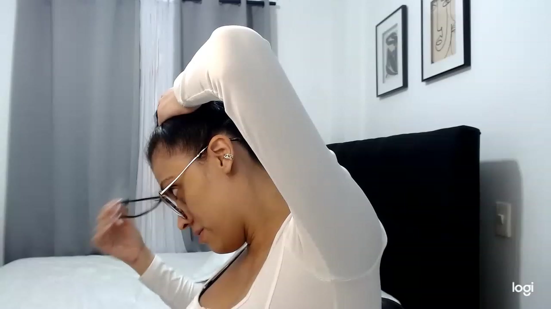 Gallery image thumbnail from Eva_hayek's myfreecams stream on, 02/28/2023, 17:14 image 3 of 20