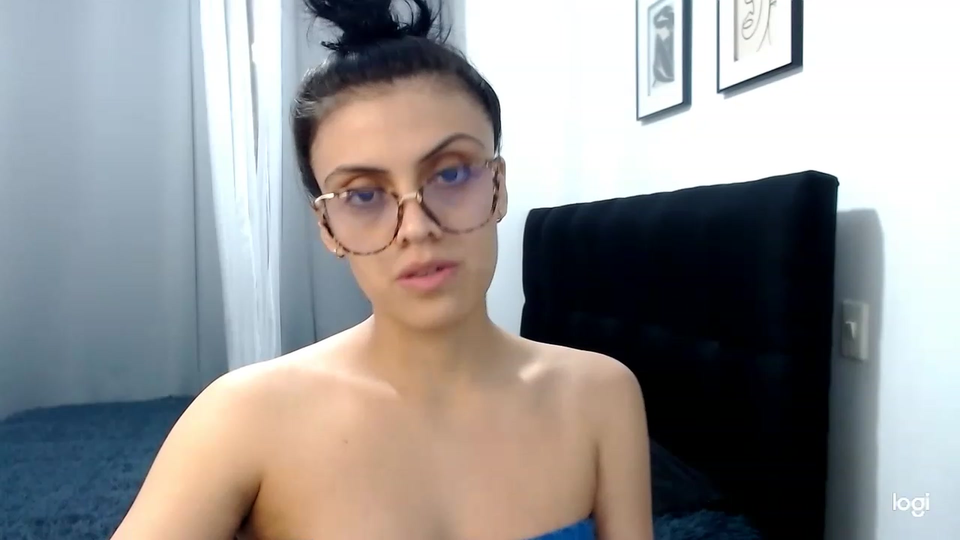 Gallery image thumbnail from Eva_hayek's myfreecams stream on, 03/09/2023, 15:36 image 19 of 20