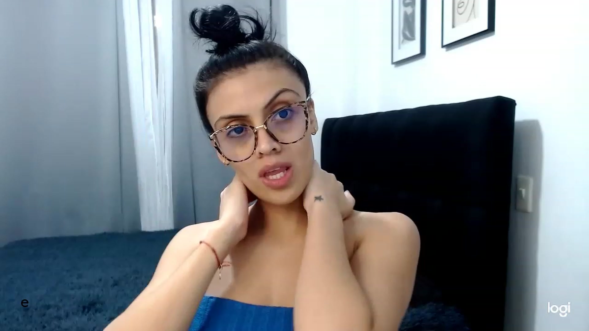 Gallery image thumbnail from Eva_hayek's myfreecams stream on, 03/09/2023, 15:36 image 14 of 20