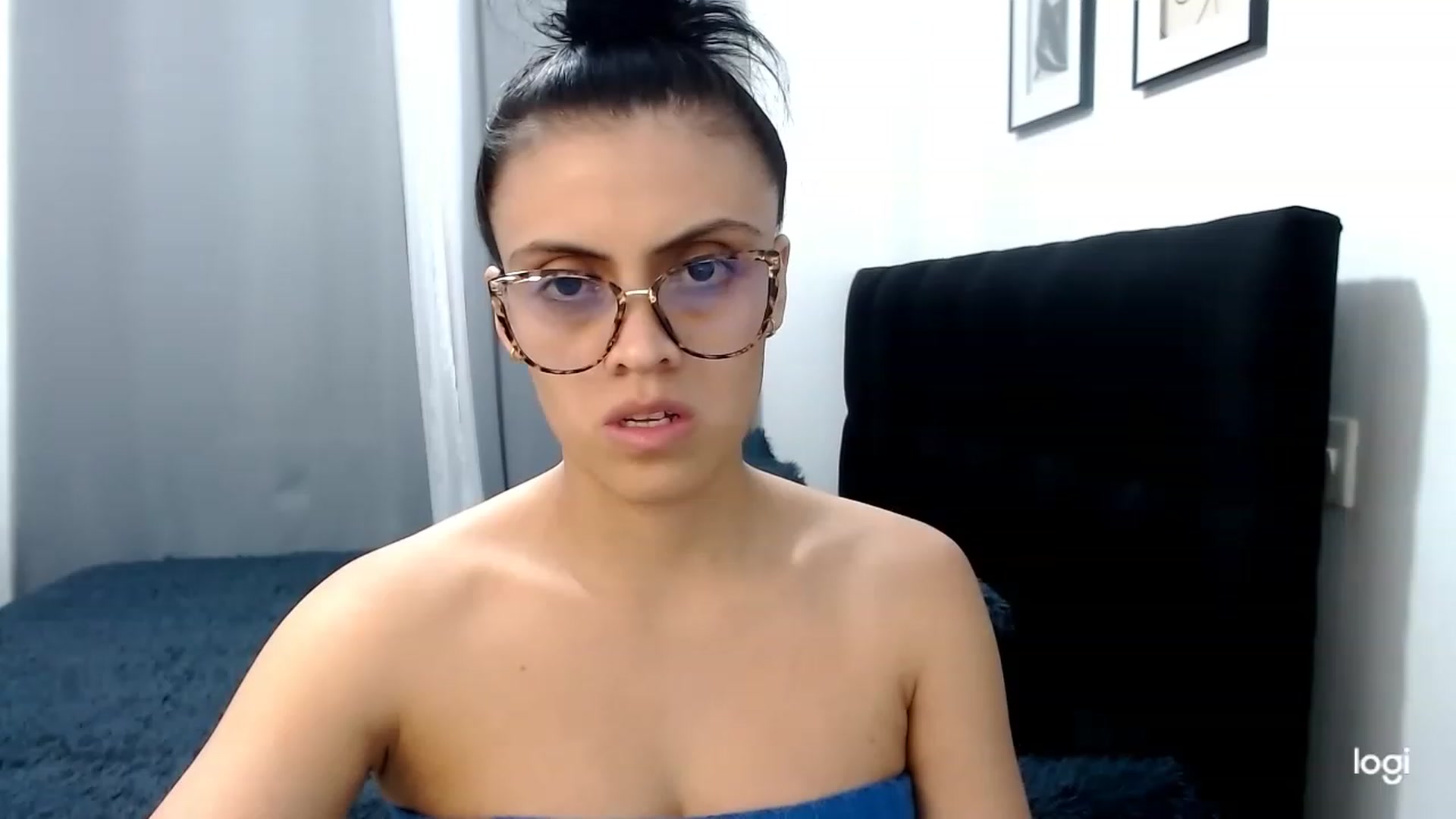 Gallery image thumbnail from Eva_hayek's myfreecams stream on, 03/13/2023, 14:59 image 1 of 20