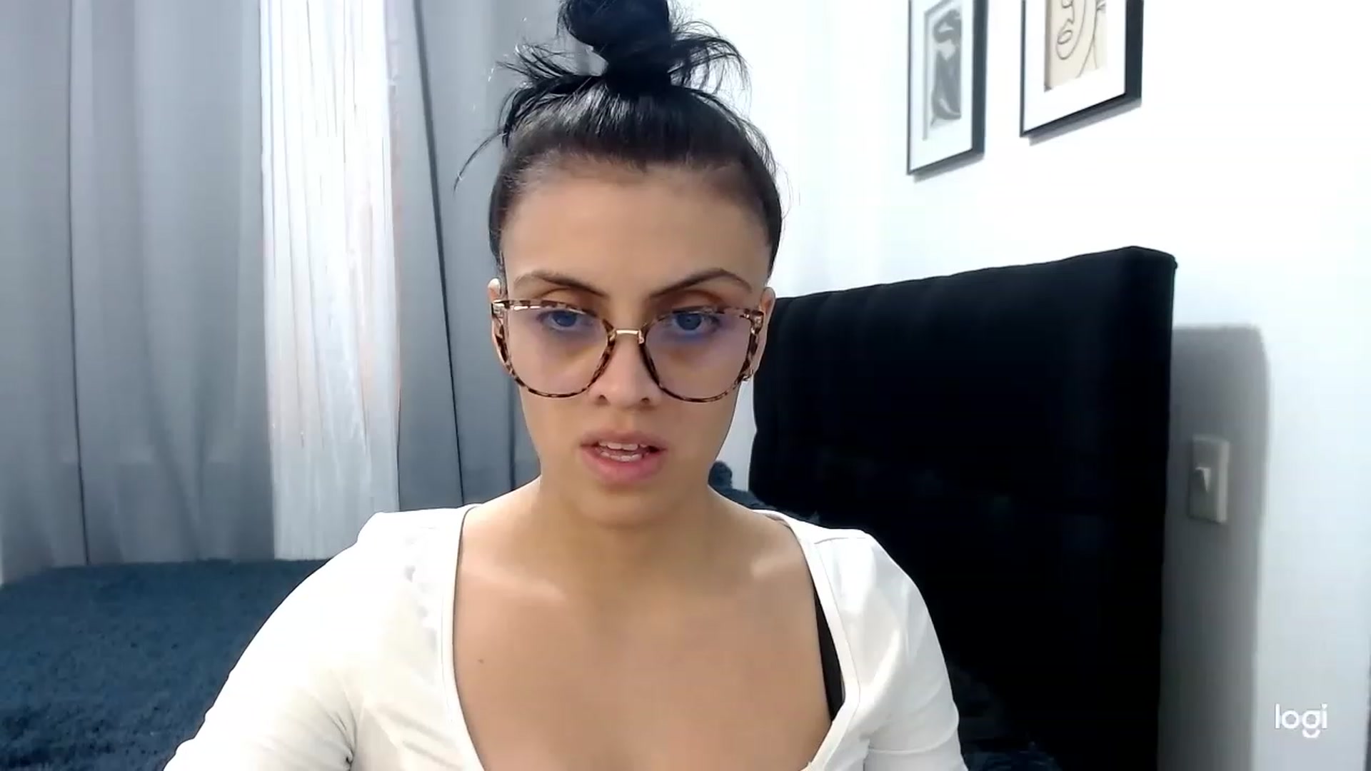 Gallery image thumbnail from Eva_hayek's myfreecams stream on, 03/15/2023, 15:34 image 20 of 20