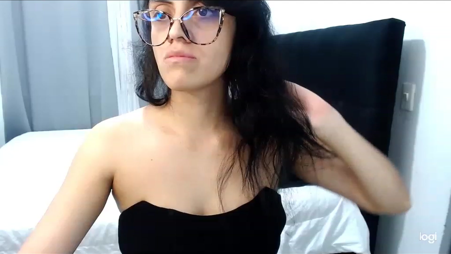 Gallery image thumbnail from Eva_hayek's myfreecams stream on, 07/24/2023, 15:05 image 5 of 20