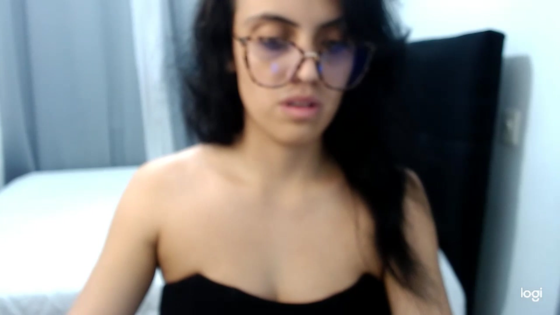 Gallery image thumbnail from Eva_hayek's myfreecams stream on, 07/24/2023, 17:38 image 3 of 20