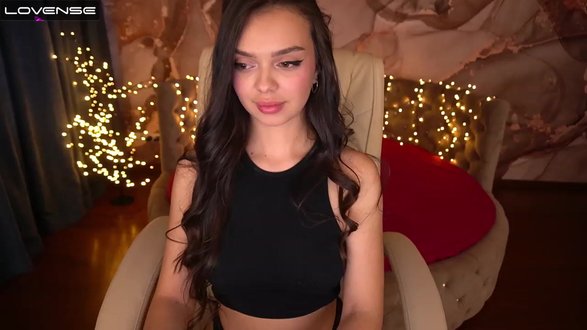 Gallery image thumbnail from EvaaKuniss's myfreecams stream on, 12/01/2022, 11:03 image 13 of 20