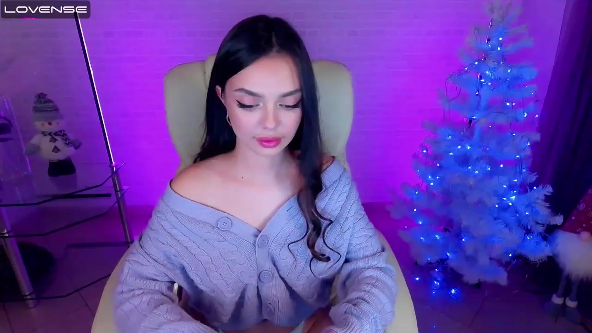 Gallery image thumbnail from EvaaKuniss's myfreecams stream on, 12/12/2022, 22:30 image 2 of 20