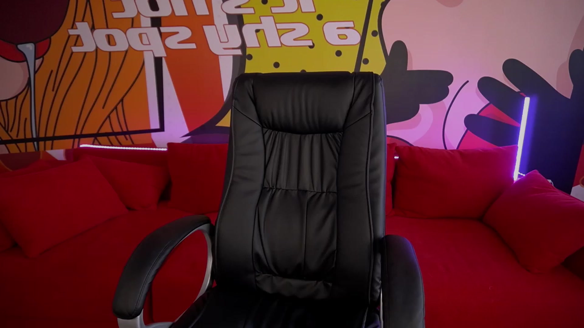 Gallery image thumbnail from EvaaKuniss's myfreecams stream on, 12/17/2022, 13:12 image 2 of 20