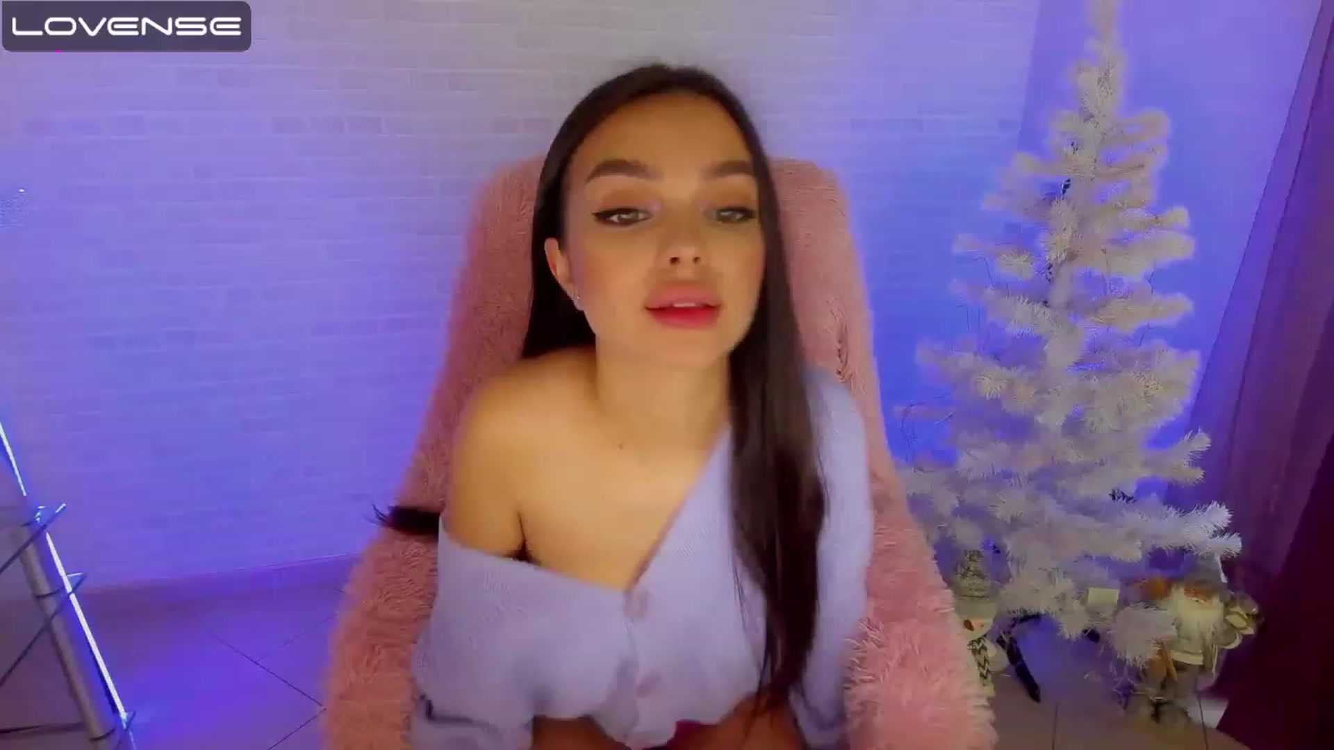 Gallery image thumbnail from EvaaKuniss's myfreecams stream on, 12/30/2022, 08:47 image 17 of 20