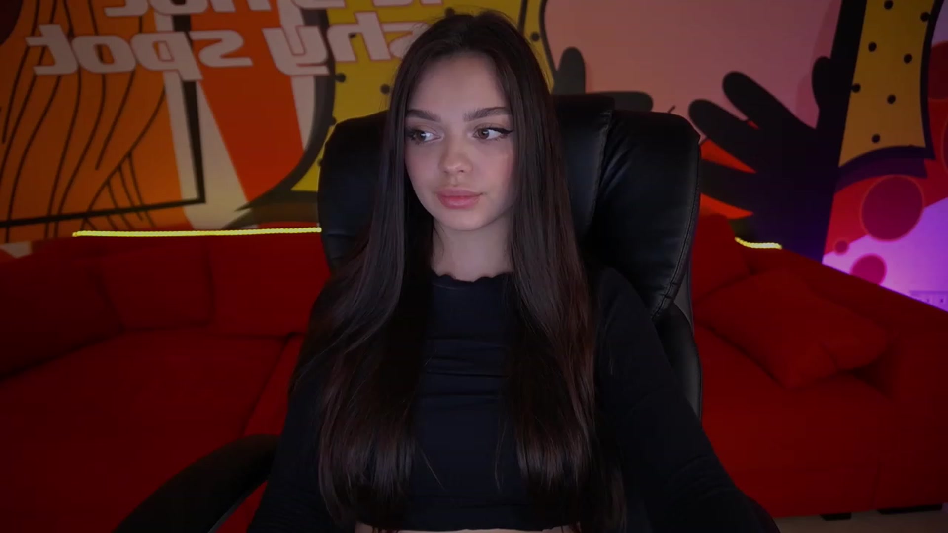 Gallery image thumbnail from EvaaKuniss's myfreecams stream on, 01/23/2023, 11:18 image 2 of 20