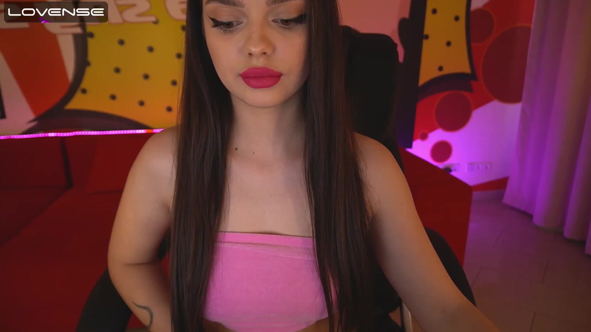 Gallery image thumbnail from EvaaKuniss's myfreecams stream on, 02/06/2023, 11:13 image 7 of 20