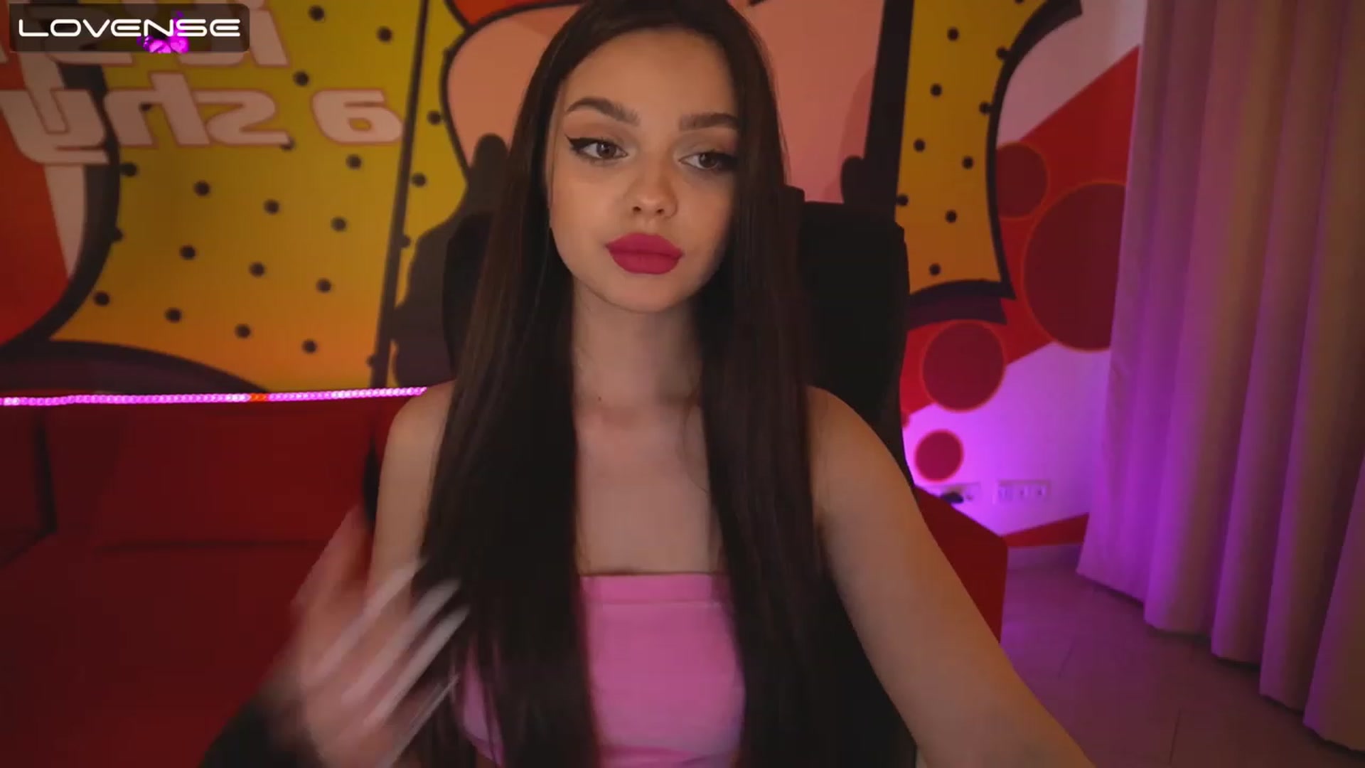Gallery image thumbnail from EvaaKuniss's myfreecams stream on, 02/06/2023, 12:54 image 20 of 20