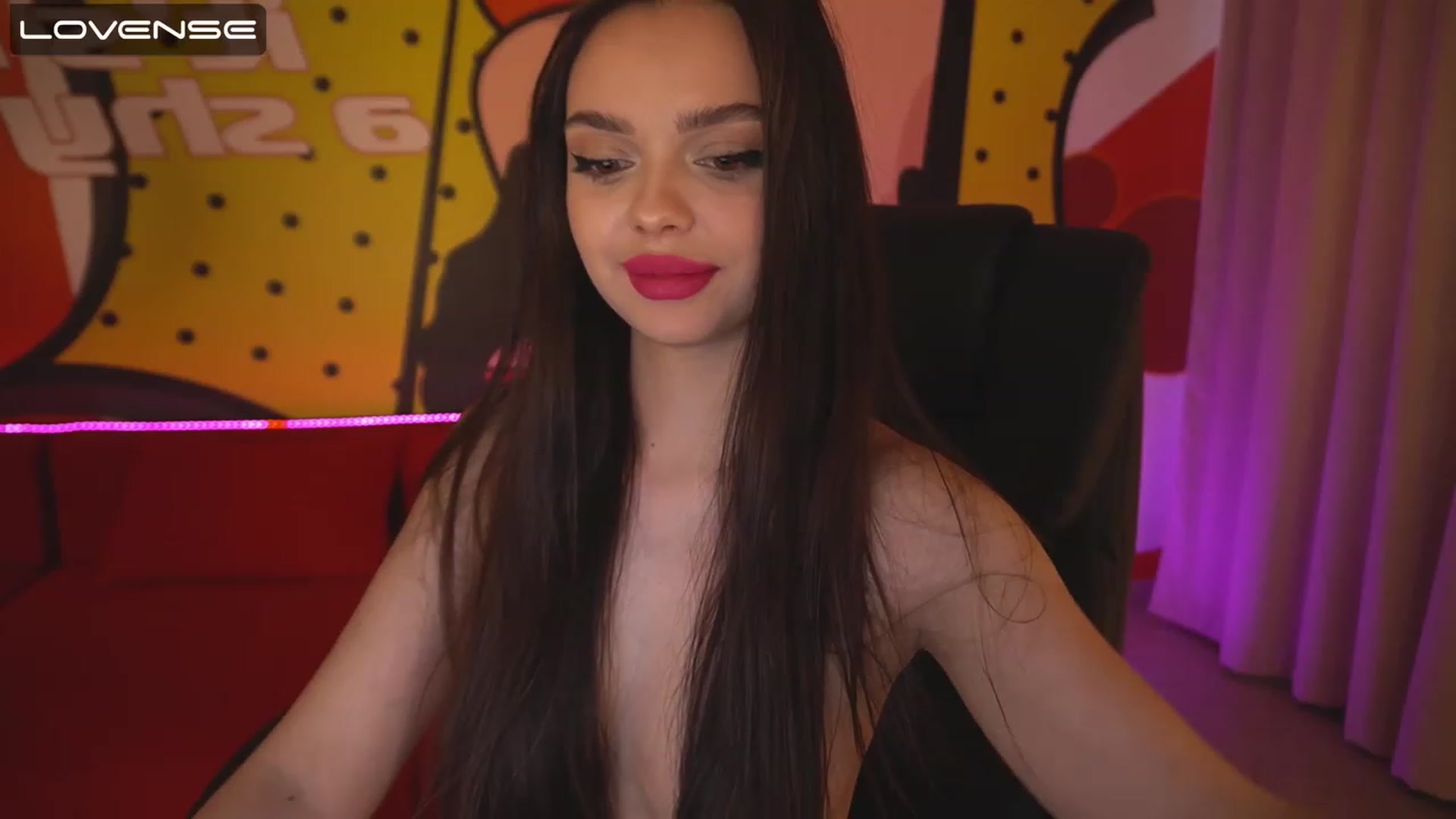 Gallery image thumbnail from EvaaKuniss's myfreecams stream on, 02/06/2023, 12:54 image 17 of 20
