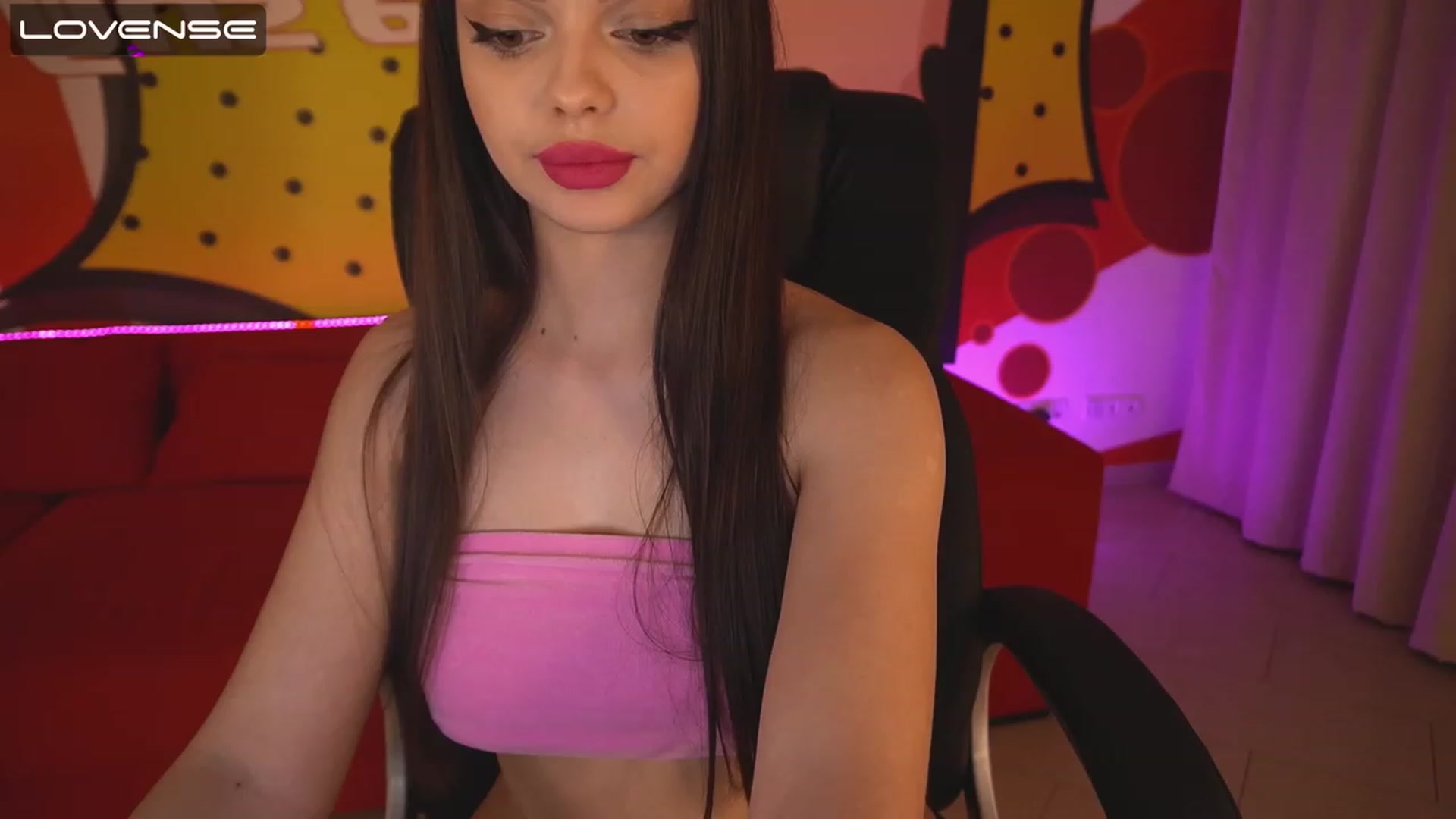 Gallery image thumbnail from EvaaKuniss's myfreecams stream on, 02/06/2023, 17:13 image 10 of 20