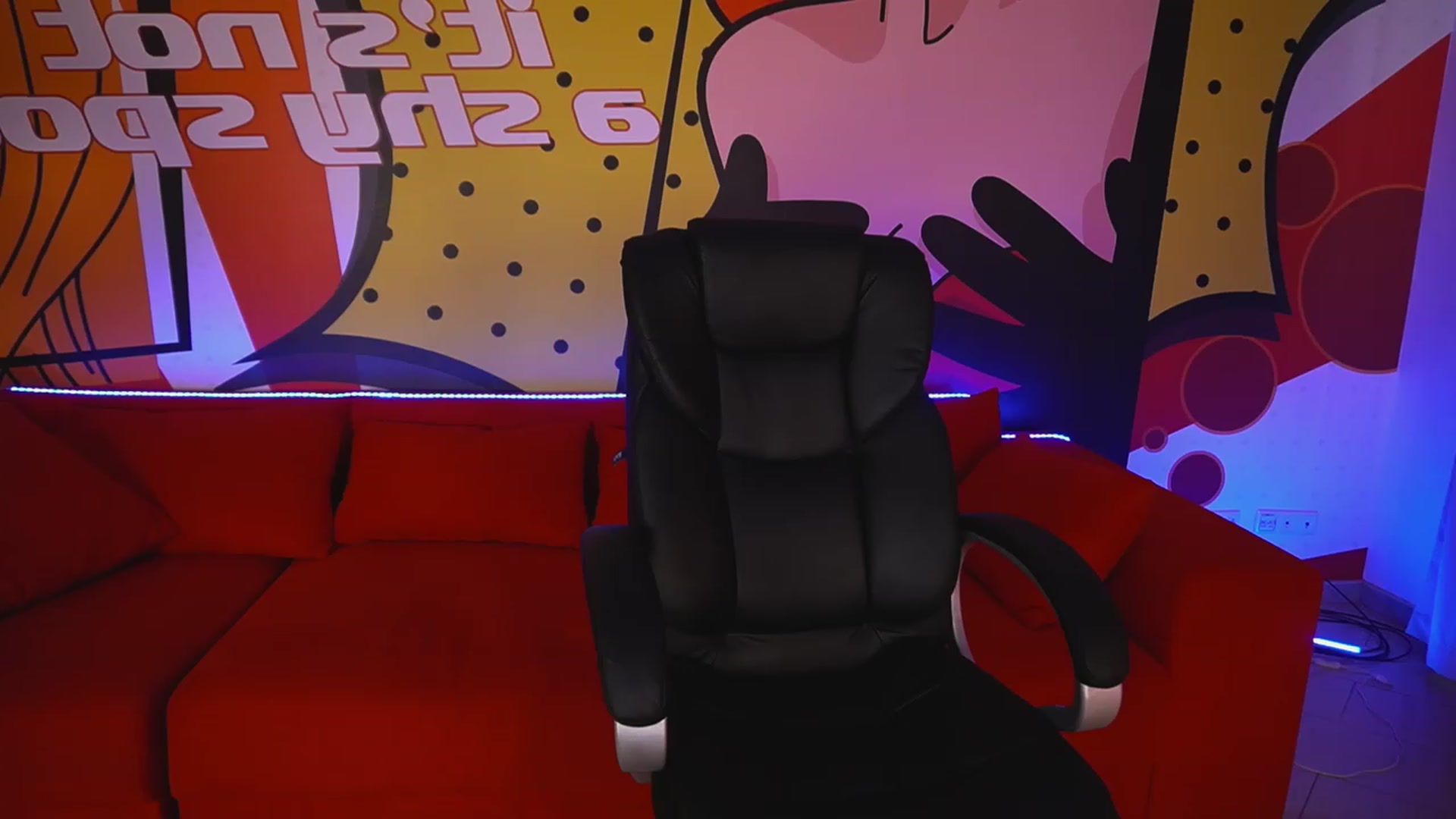 Gallery image thumbnail from EvaaKuniss's myfreecams stream on, 02/16/2023, 08:46 image 8 of 20