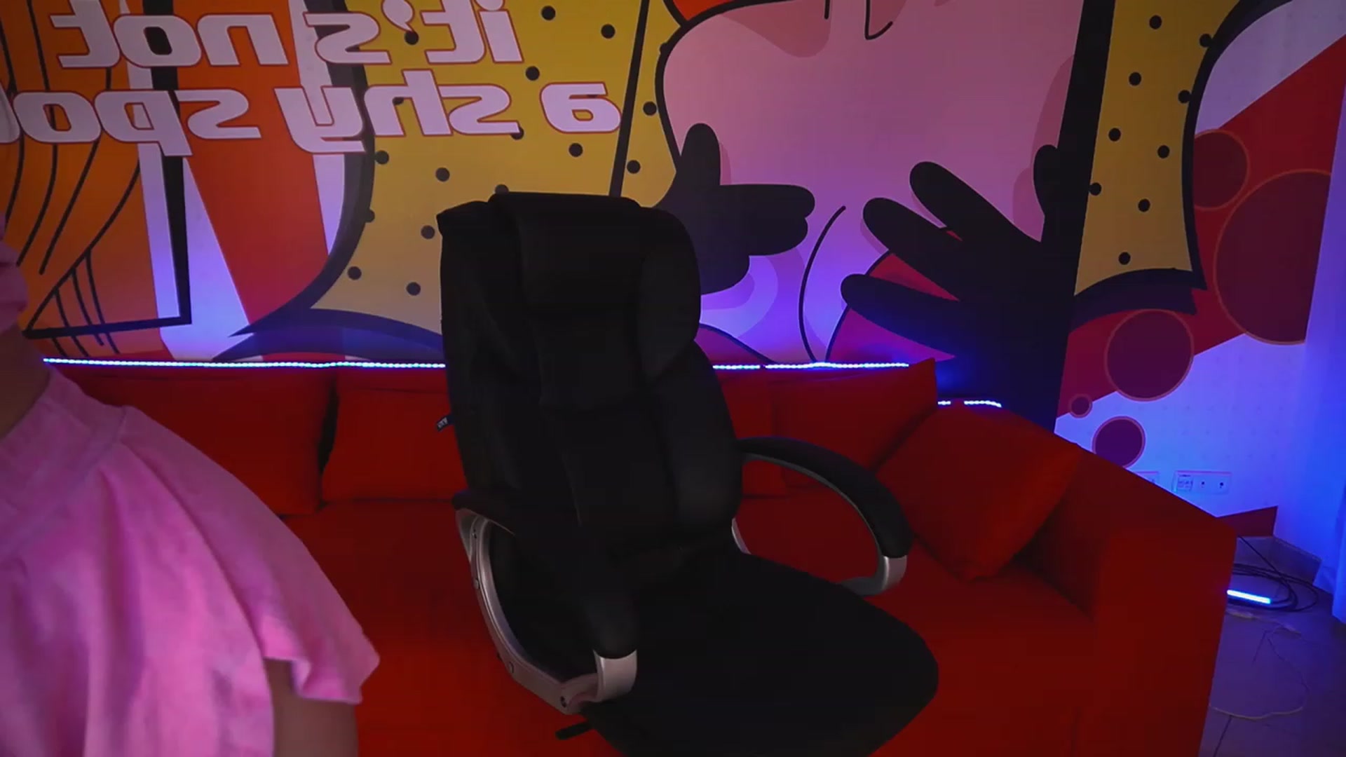 Gallery image thumbnail from EvaaKuniss's myfreecams stream on, 02/16/2023, 08:46 image 2 of 20
