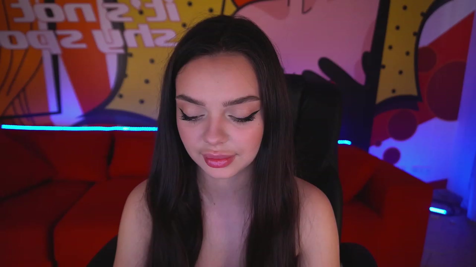 Gallery image thumbnail from EvaaKuniss's myfreecams stream on, 02/16/2023, 08:46 image 10 of 20