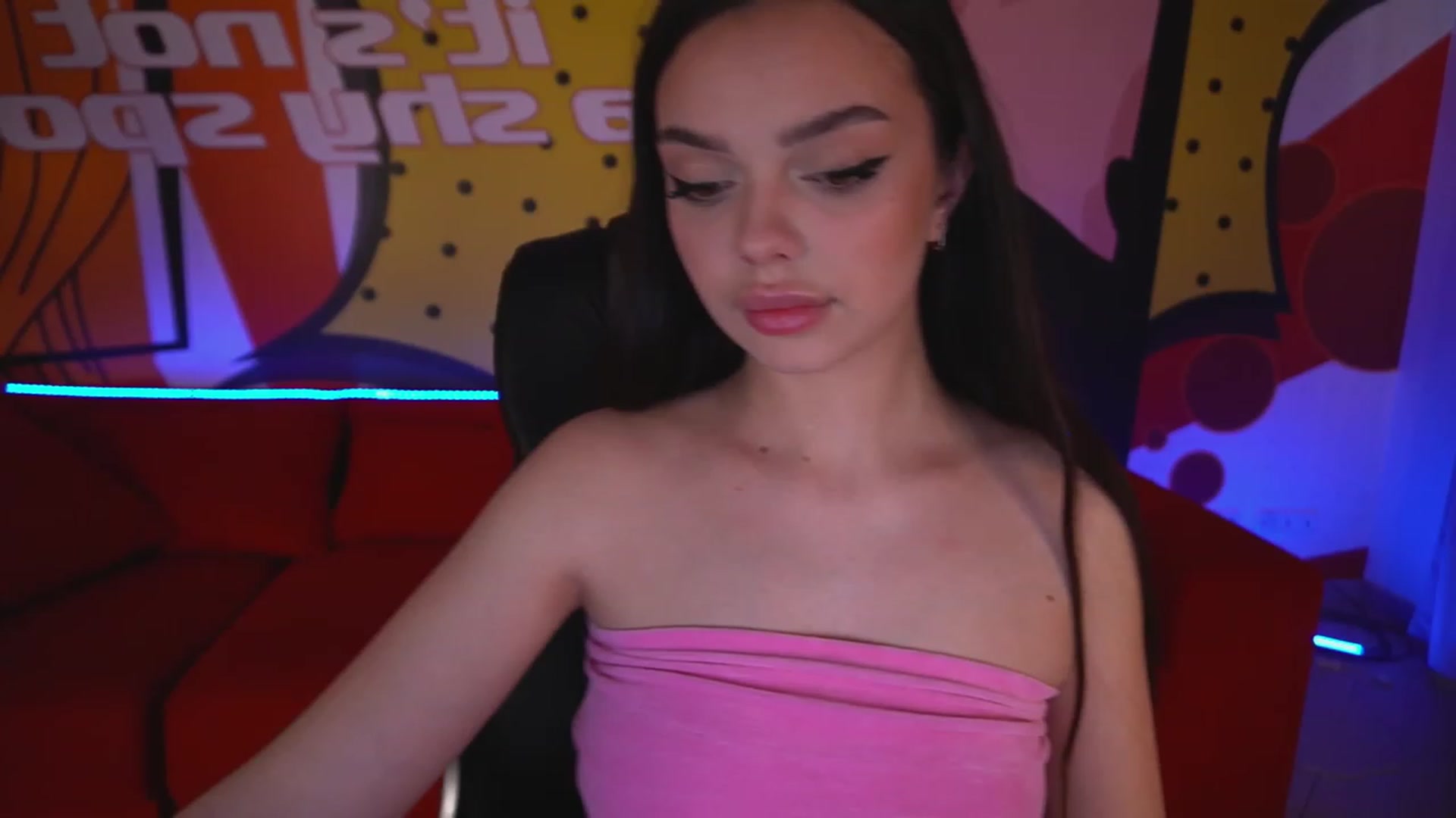 Gallery image thumbnail from EvaaKuniss's myfreecams stream on, 02/16/2023, 08:46 image 20 of 20