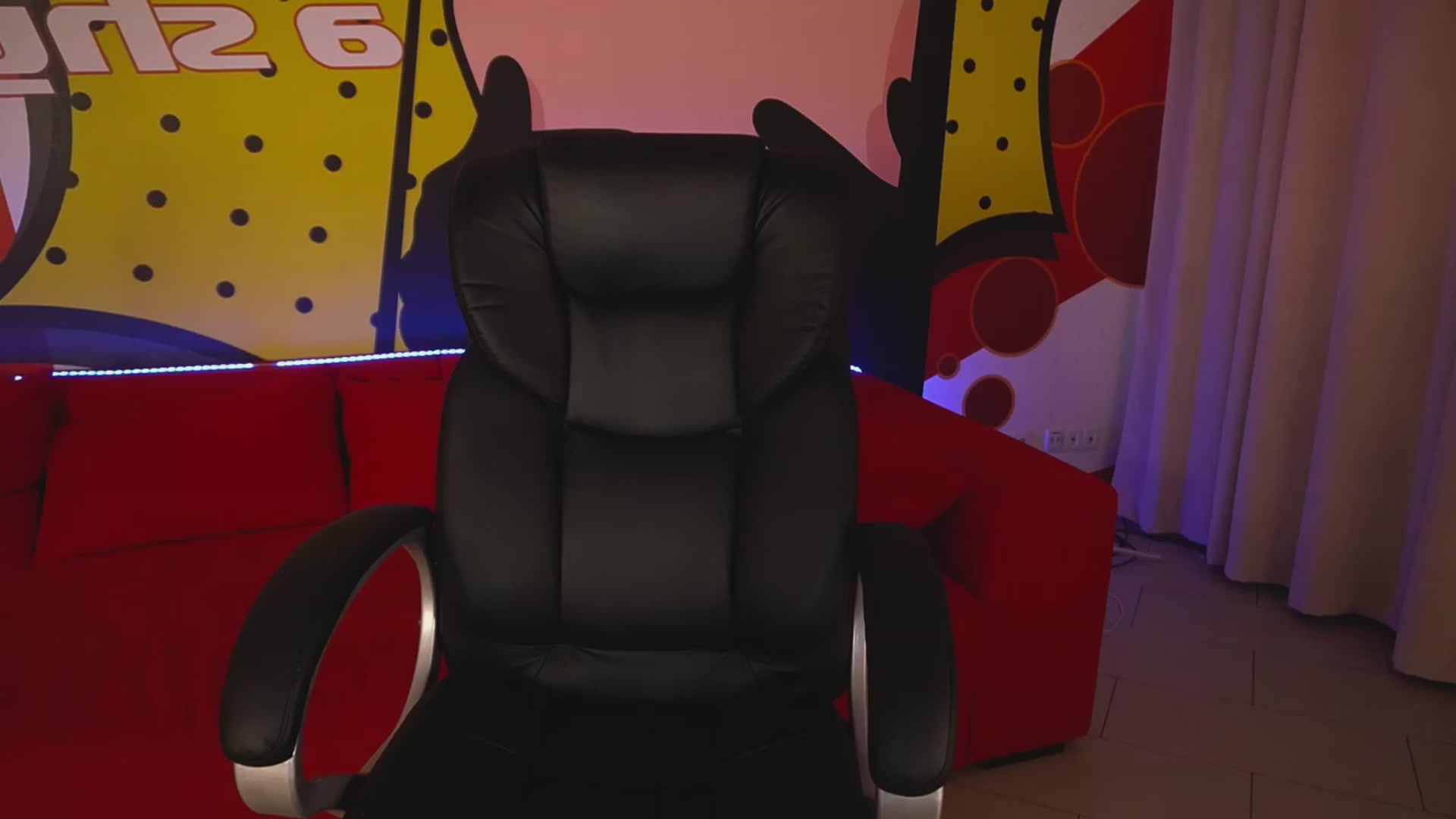 Gallery image thumbnail from EvaaKuniss's myfreecams stream on, 02/20/2023, 08:28 image 11 of 20