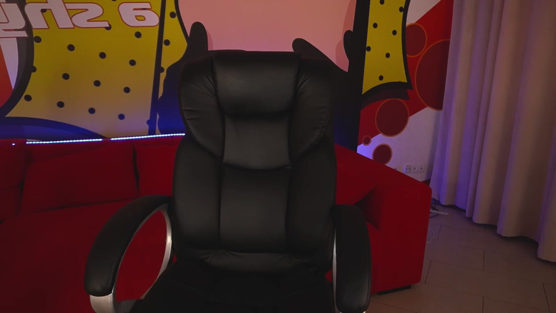 Gallery image thumbnail from EvaaKuniss's myfreecams stream on, 02/20/2023, 08:28 image 10 of 20