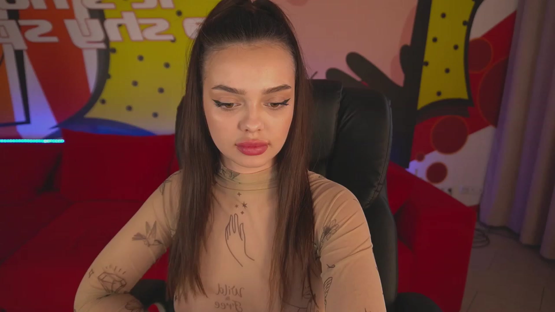 Gallery image thumbnail from EvaaKuniss's myfreecams stream on, 03/01/2023, 12:58 image 1 of 20