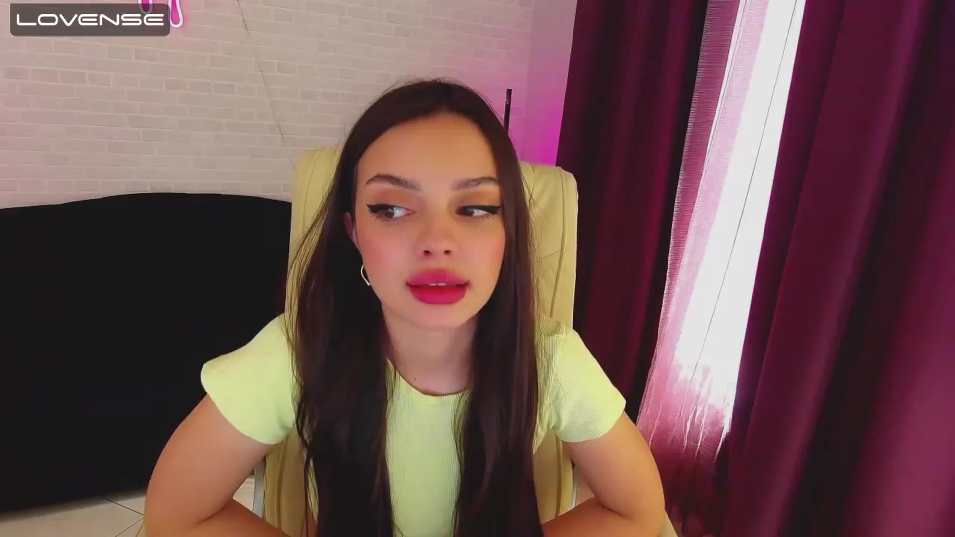 Gallery image thumbnail from EvaaKuniss's myfreecams stream on, 03/02/2023, 11:54 image 12 of 20