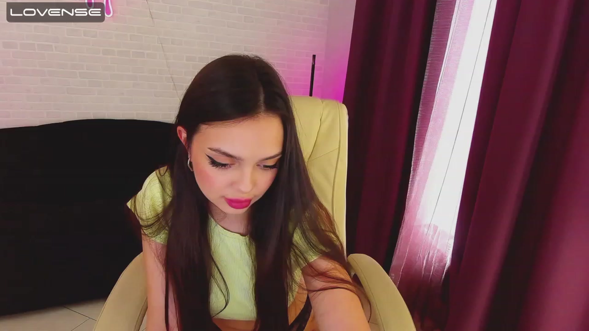 Gallery image thumbnail from EvaaKuniss's myfreecams stream on, 03/02/2023, 11:54 image 1 of 20