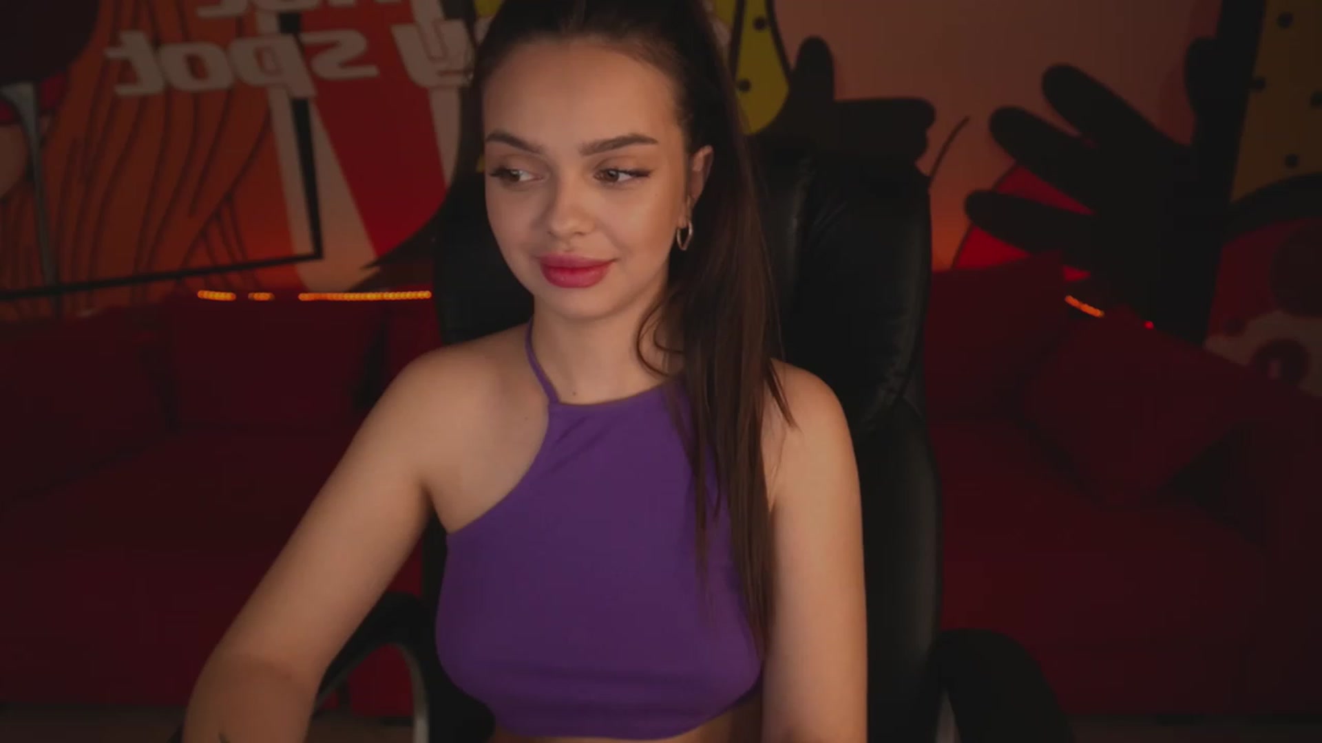 Gallery image thumbnail from EvaaKuniss's myfreecams stream on, 03/07/2023, 09:03 image 14 of 20