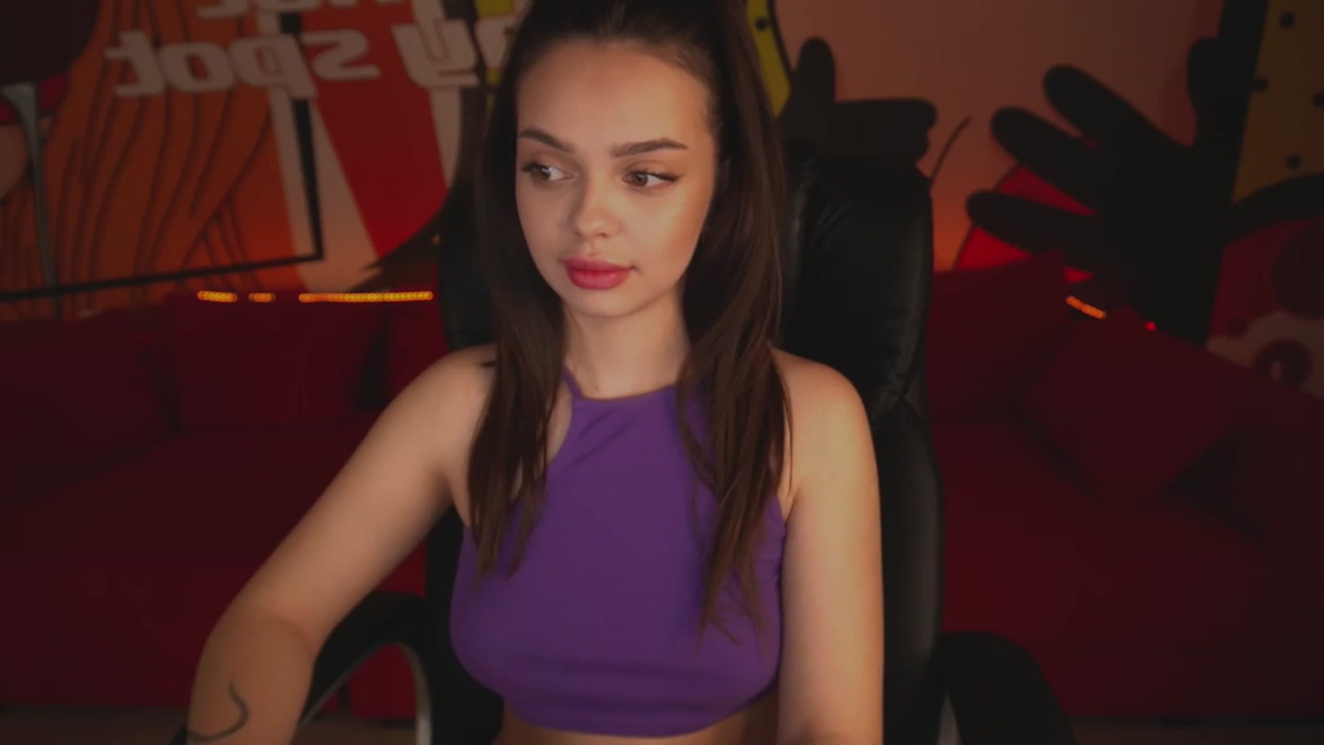 Gallery image thumbnail from EvaaKuniss's myfreecams stream on, 03/07/2023, 09:03 image 11 of 20