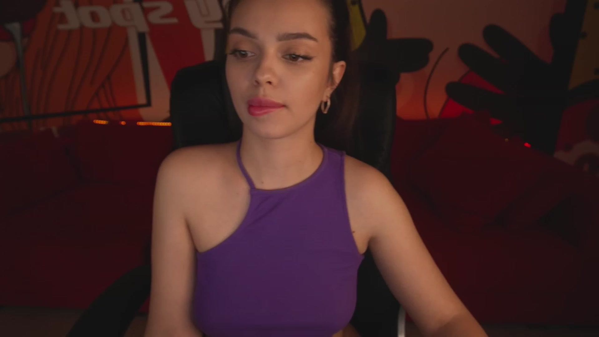 Gallery image thumbnail from EvaaKuniss's myfreecams stream on, 03/07/2023, 10:41 image 14 of 20