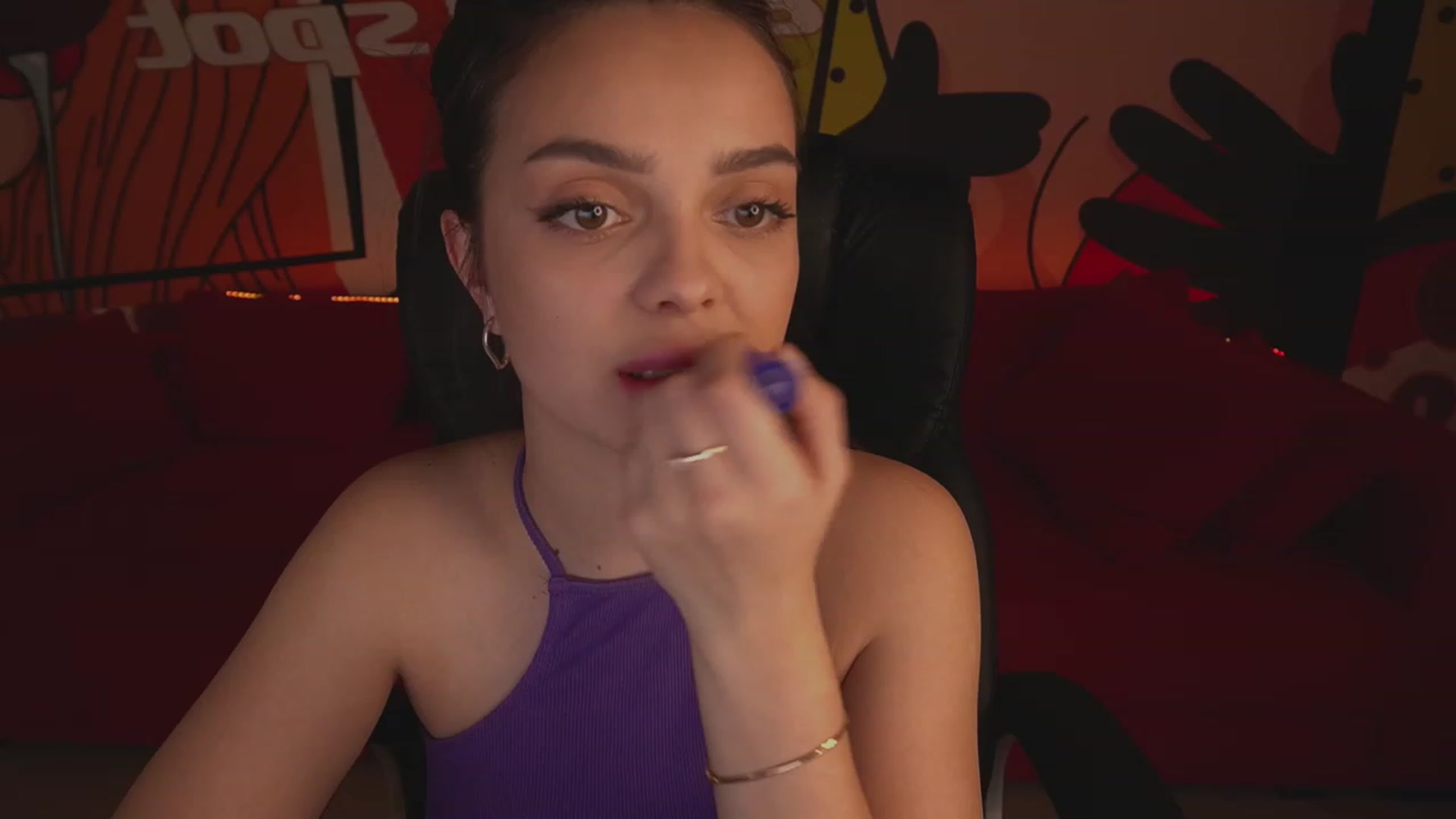 Gallery image thumbnail from EvaaKuniss's myfreecams stream on, 03/07/2023, 11:32 image 13 of 20