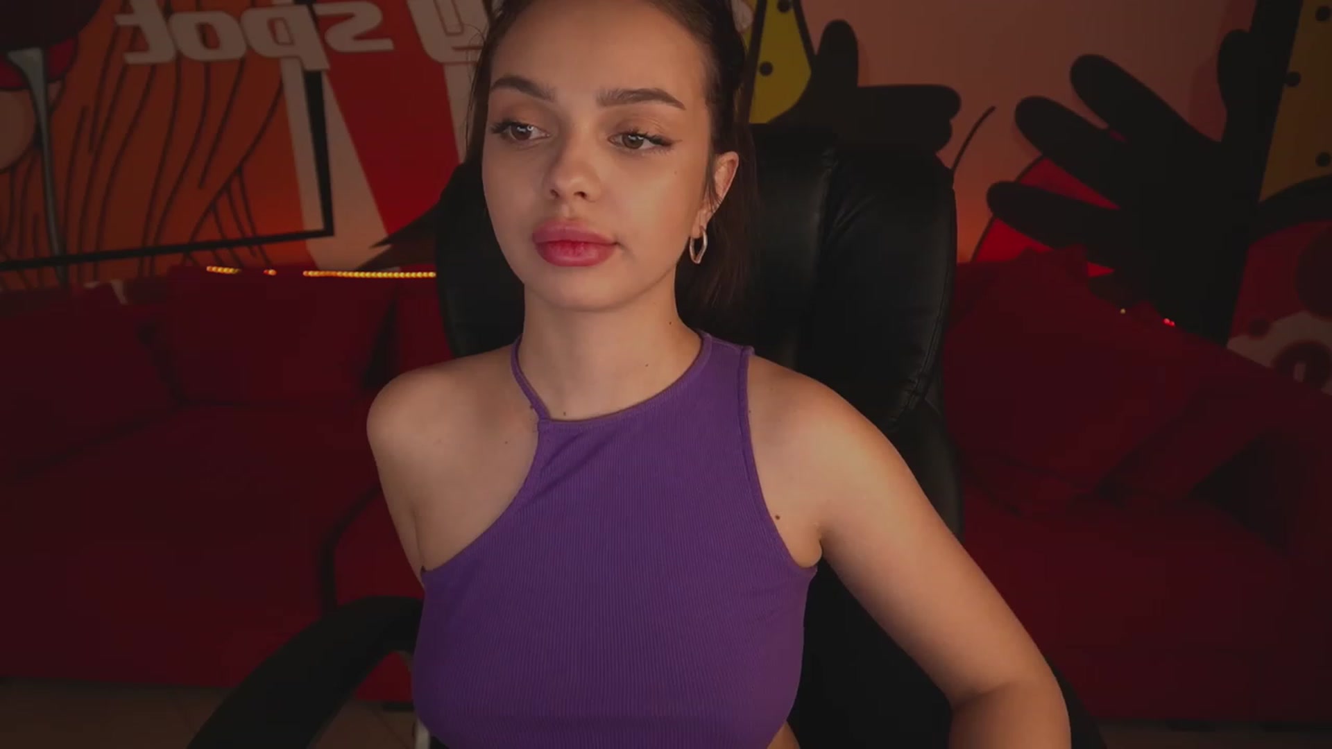 Gallery image thumbnail from EvaaKuniss's myfreecams stream on, 03/07/2023, 11:32 image 14 of 20