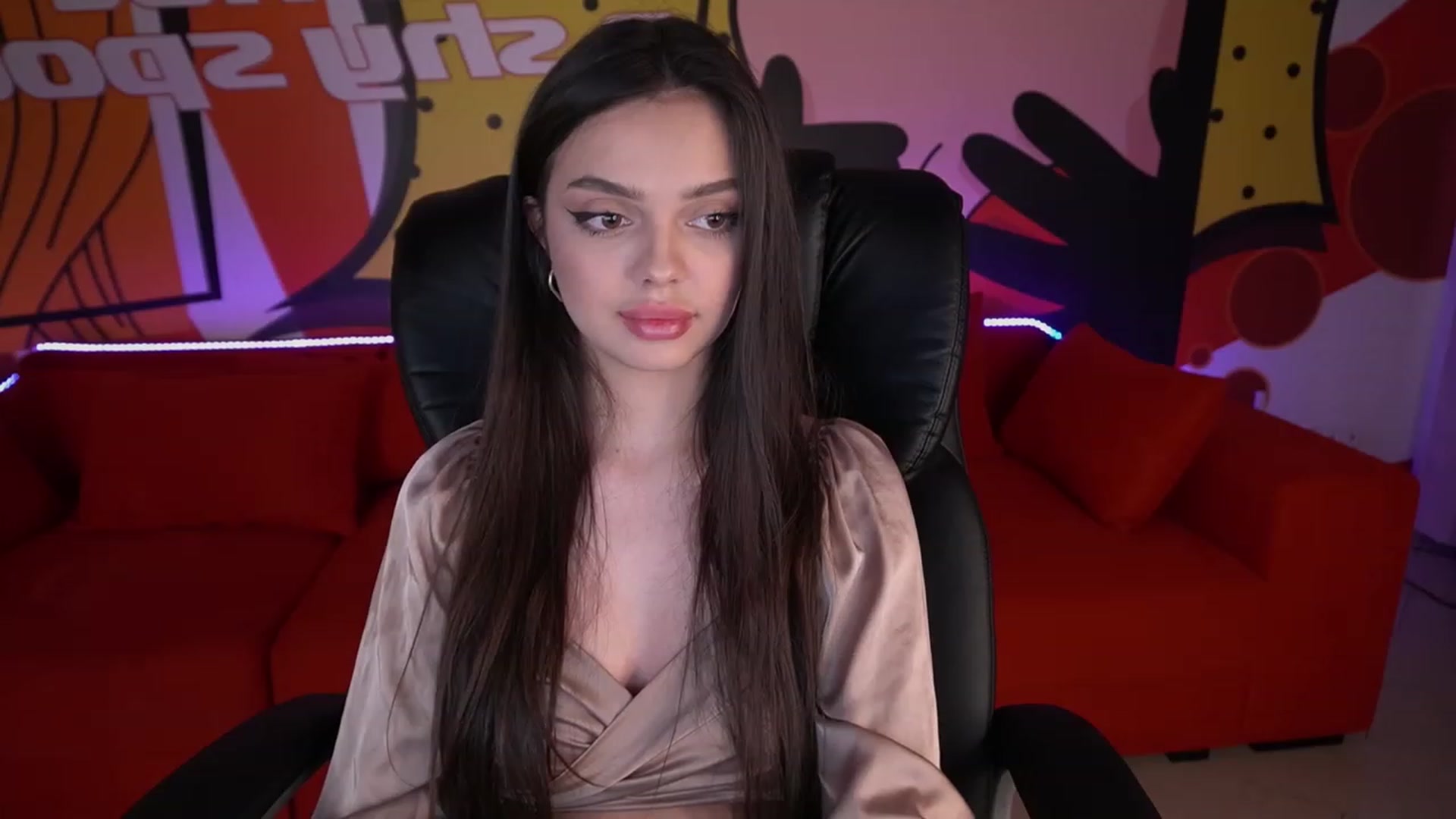 Gallery image thumbnail from EvaaKuniss's myfreecams stream on, 03/15/2023, 12:54 image 20 of 20