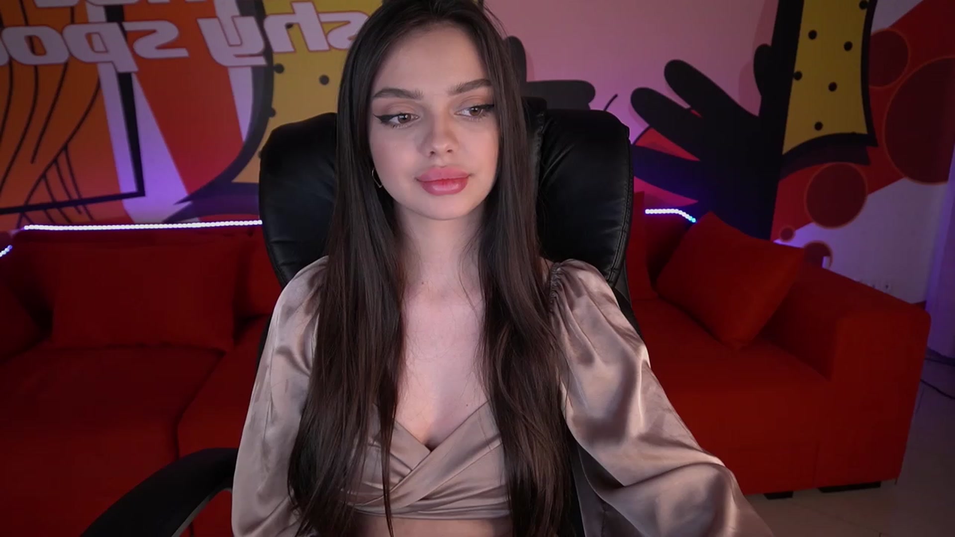 Gallery image thumbnail from EvaaKuniss's myfreecams stream on, 03/15/2023, 12:54 image 13 of 20