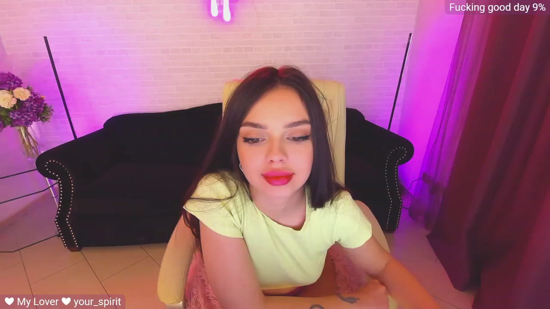 Gallery image thumbnail from EvaaKuniss's myfreecams stream on, 03/17/2023, 10:54 image 5 of 20