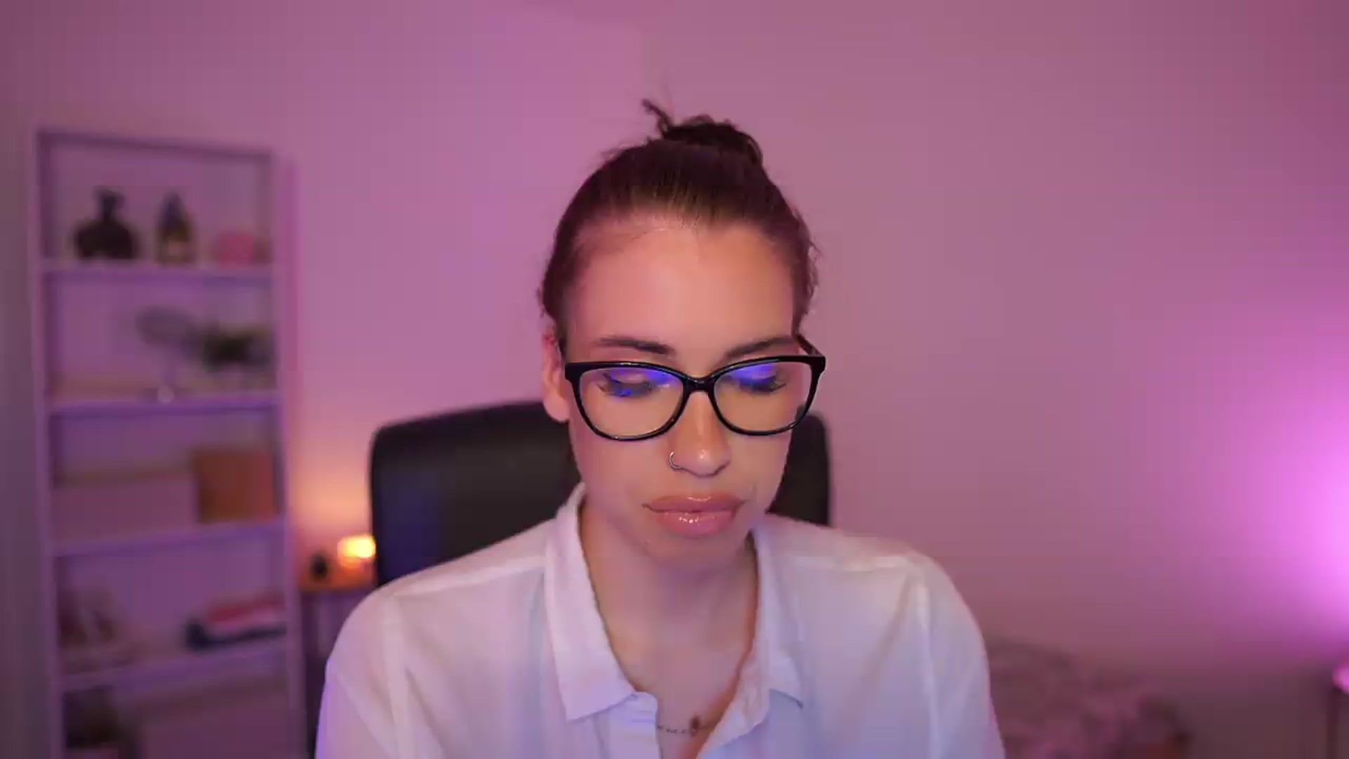 Gallery image thumbnail from Evagomess18's myfreecams stream on, 06/10/2026, 22:02 image 1 of 20
