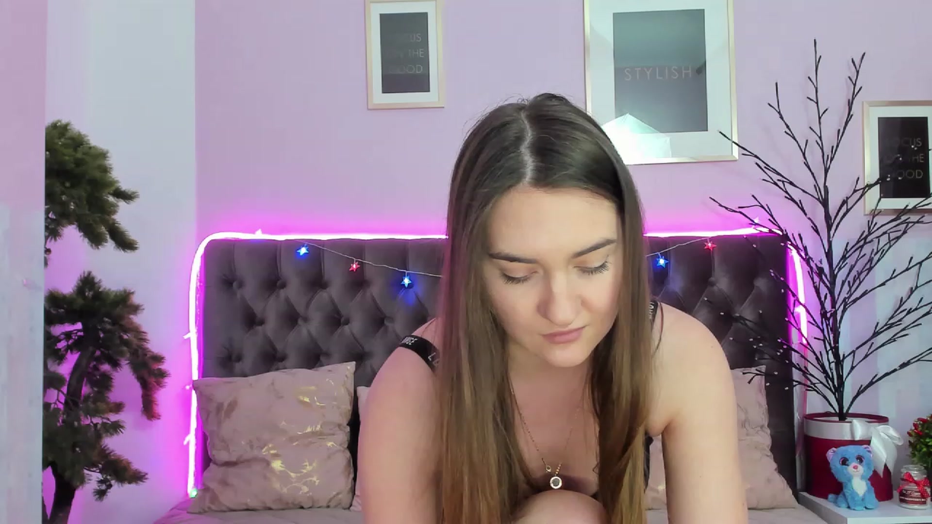 Gallery image thumbnail from Evalaniss's myfreecams stream on, 01/16/2023, 11:34 image 5 of 20