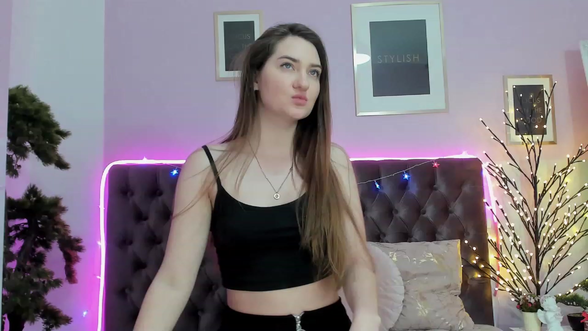 Gallery image thumbnail from Evalaniss's myfreecams stream on, 01/23/2023, 11:16 image 11 of 20
