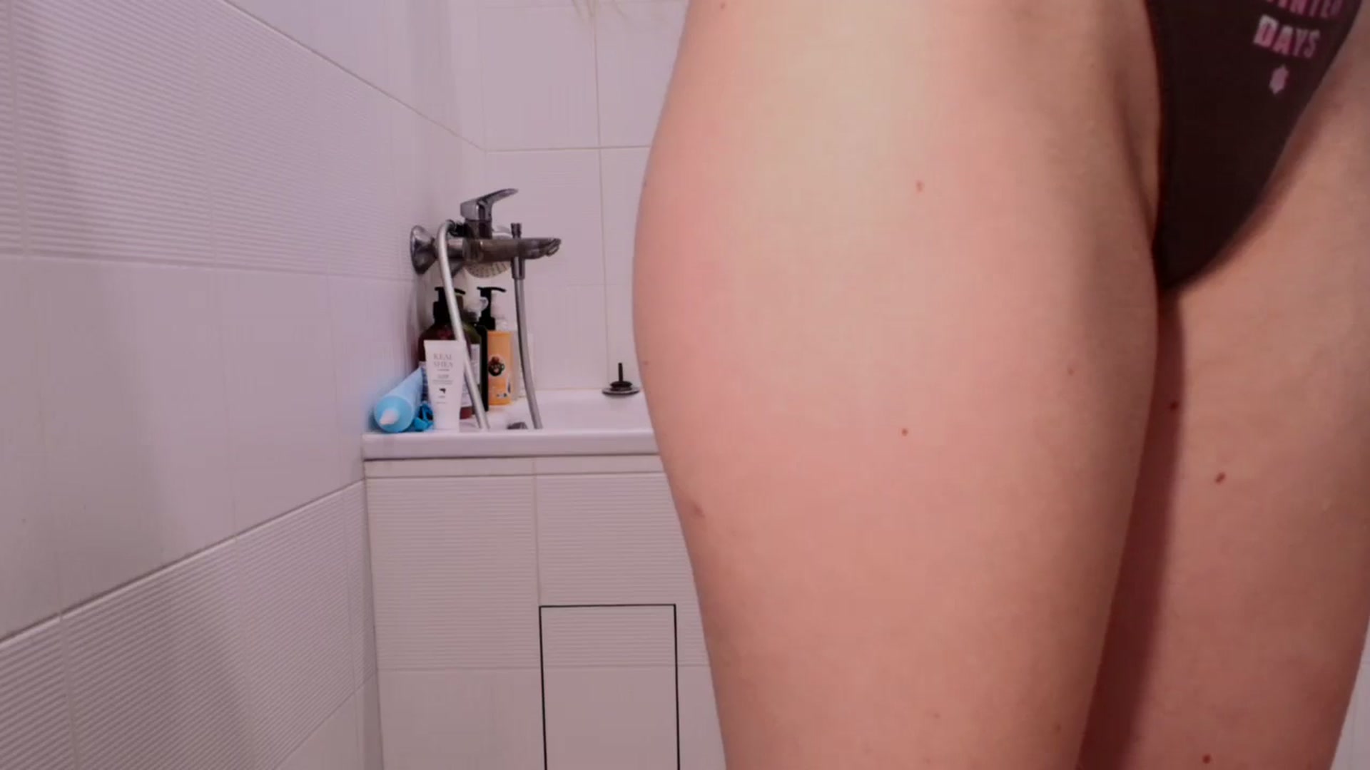 Gallery image thumbnail from Evali's myfreecams stream on, 03/24/2026, 15:00 image 3 of 20