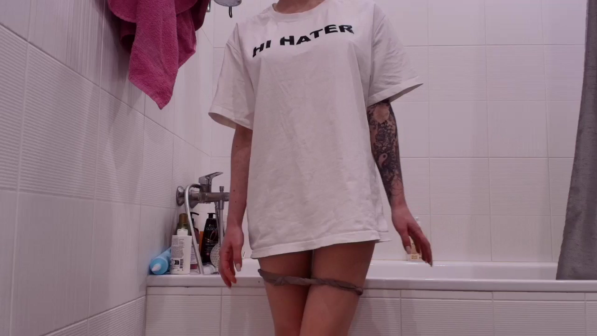 Gallery image thumbnail from Evali's myfreecams stream on, 04/05/2026, 19:11 image 1 of 20