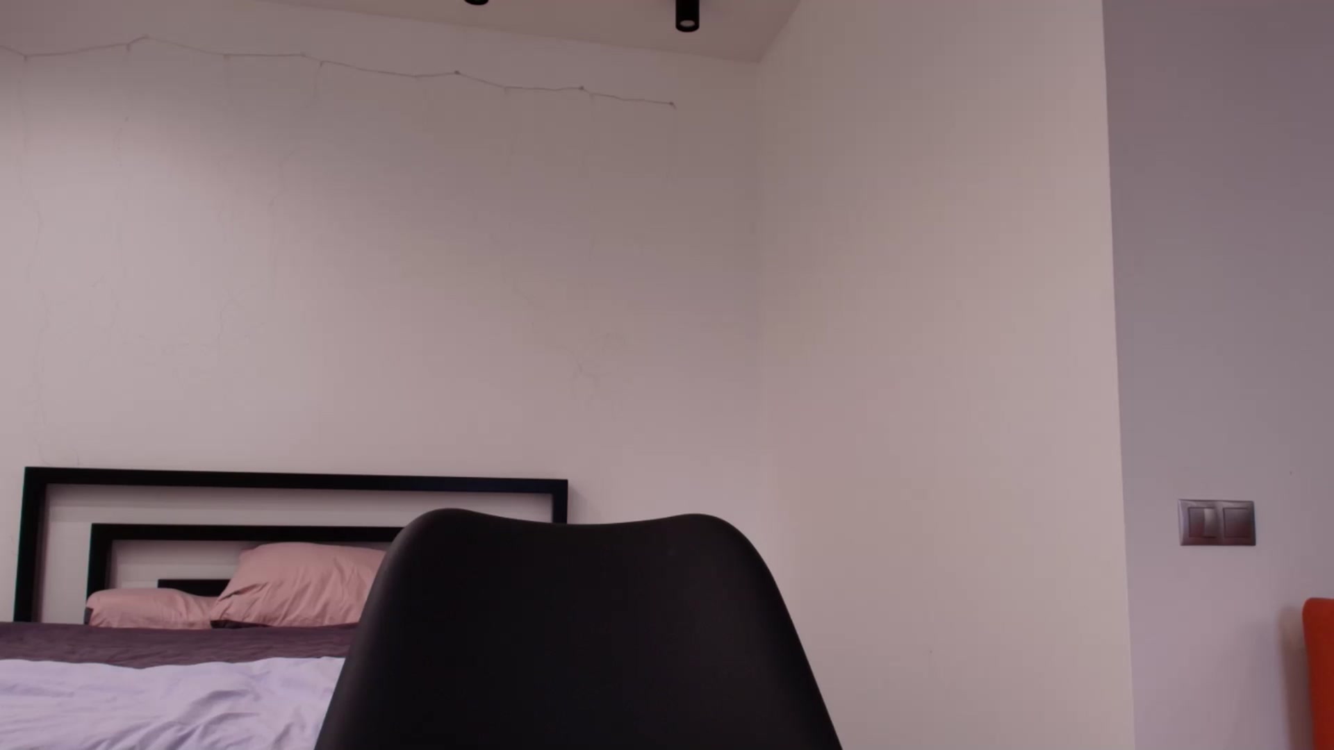 Gallery image thumbnail from Evali's myfreecams stream on, 04/06/2026, 13:21 image 1 of 20