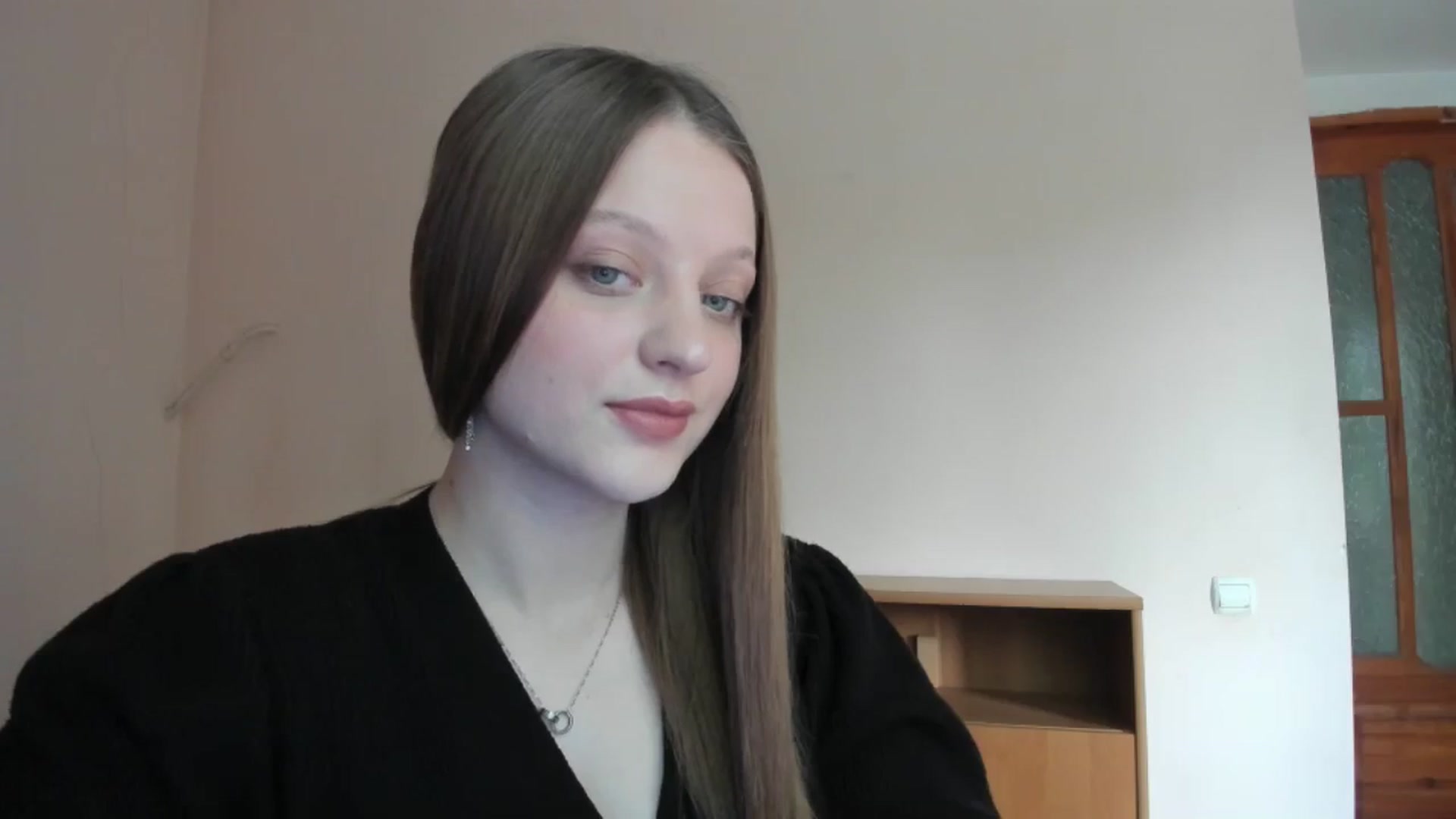 Gallery image thumbnail from Evalimi's myfreecams stream on, 05/26/2025, 10:38 image 11 of 20